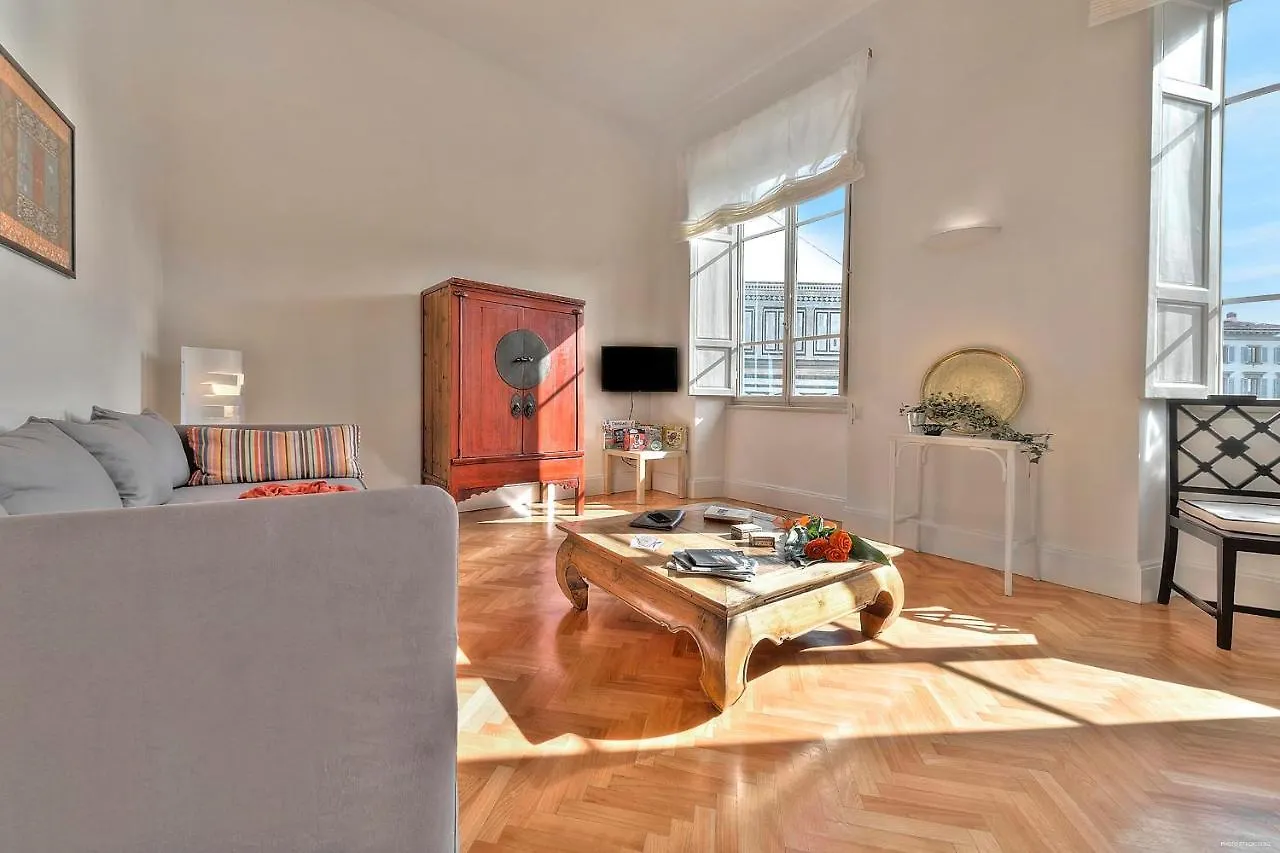 Duomo Apartment Unique View!-Hosted By Sweetstay Florence